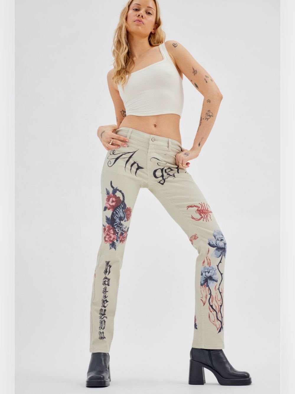 Urban outfitters BDG low rise skinny jeans size 27